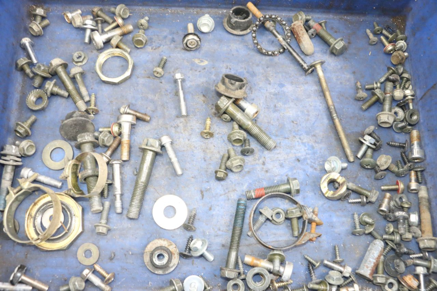 photo de TORBA ZESTAW ŚRUB I WKRĘTÓW SYM CROX 4T 50 (2016 - 2023) - Szczegół części