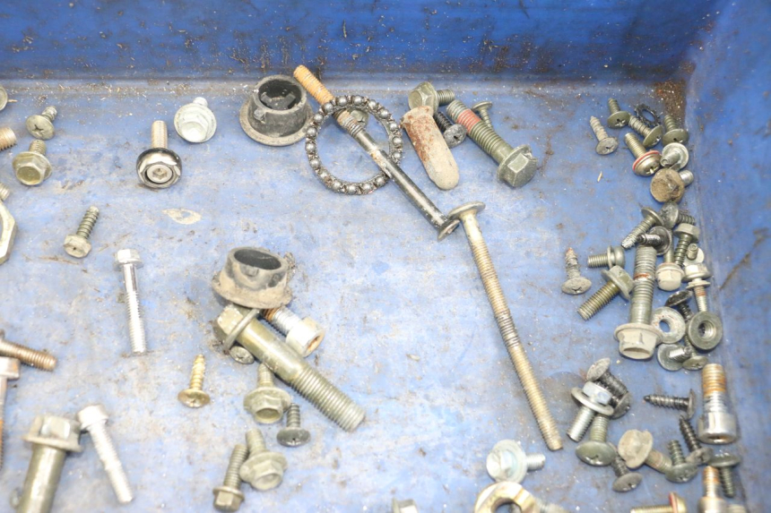 photo de TORBA ZESTAW ŚRUB I WKRĘTÓW SYM CROX 4T 50 (2016 - 2023) - Inny kąt widzenia