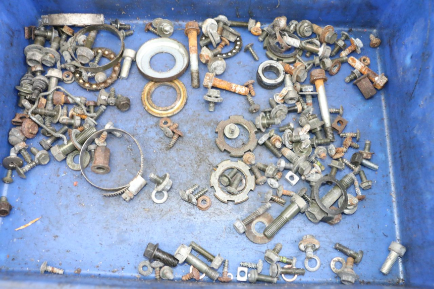 photo de WOREK ŚRUB I WKRĘTÓW YAMAHA CYGNUS X 125 (2004 - 2007) - Widok główny