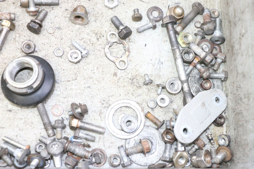 photo de WOREK ŚRUB I ŚRUBEK SKYTEAM DAX REPLICA 110 (2005 - 2015) - Inny kąt widzenia