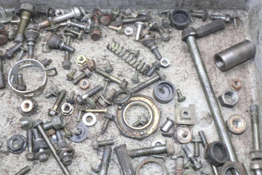 photo de WOREK ŚRUB I WKRĘTÓW KYMCO DINK 4T 50 (2007 - 2018) - Zoom stanu zużycia