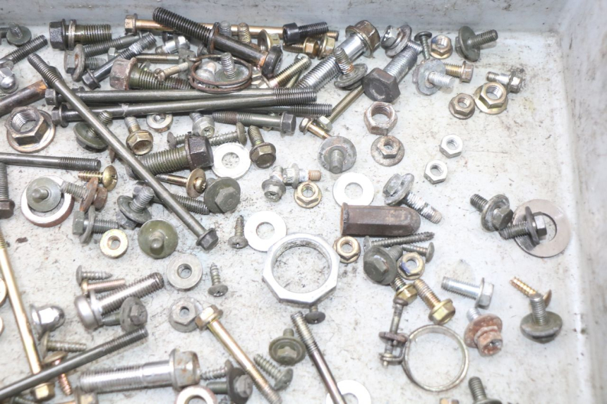 photo de WOREK ŚRUB I WKRĘTÓW KYMCO DINK STREET ABS 125 (2011 - 2018) - Zoom stanu zużycia