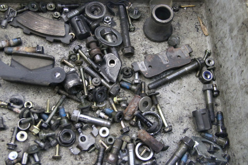 photo de WOREK ŚRUB I WKRĘTÓW KYMCO DINK STREET 125 (2009 - 2014) - Szczegół części