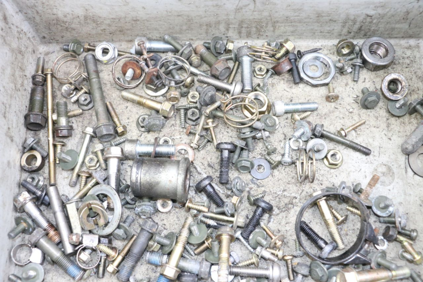 photo de WOREK ŚRUB I WKRĘTÓW KYMCO DINK STREET 125 (2009 - 2014) - Zoom stanu zużycia