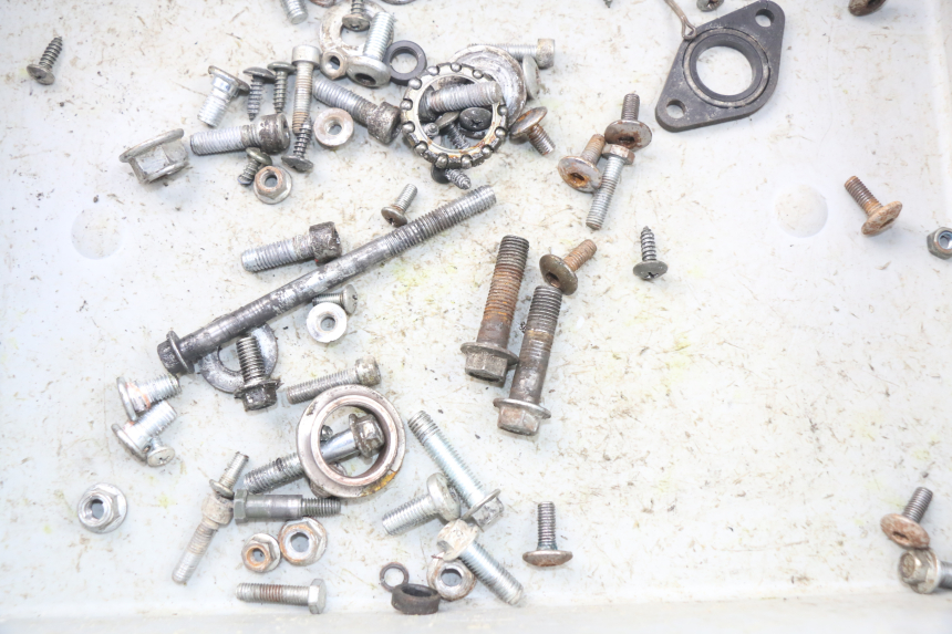 photo de TORBA ZESTAW ŚRUB I WKRĘTÓW CCR DIRT BIKE 125 - Zoom stanu zużycia