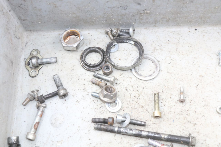 photo de TORBA ZESTAW ŚRUB I WKRĘTÓW CCR DIRT BIKE 125 - Zoom stanu zużycia