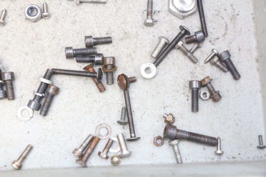 photo de WOREK ŚRUB I ŚRUBEK LONCIN DIRT BIKE 125 - Zoom stanu zużycia