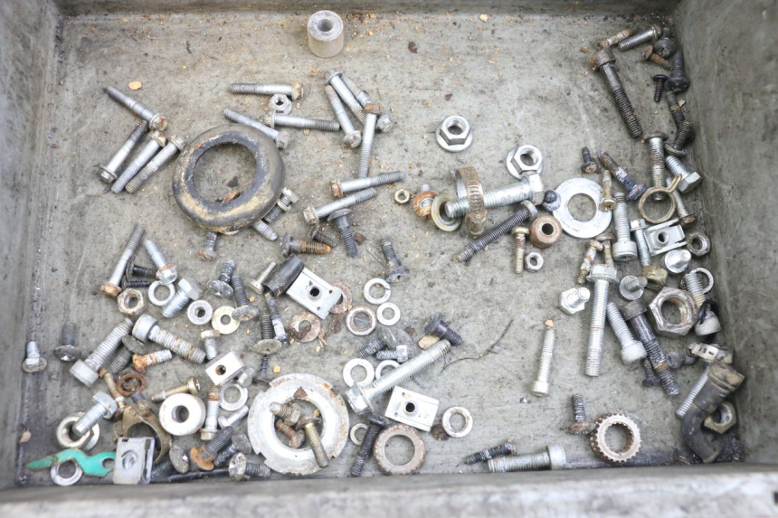 photo de WOREK ŚRUB I WKRĘTÓW GILERA DNA 50 (2000 - 2007) - Szczegół części