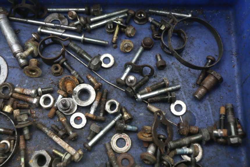 photo de WOREK ŚRUB I WKRĘTÓW YAMAHA DTLC 125 (1982 - 1987) - Zoom stanu zużycia