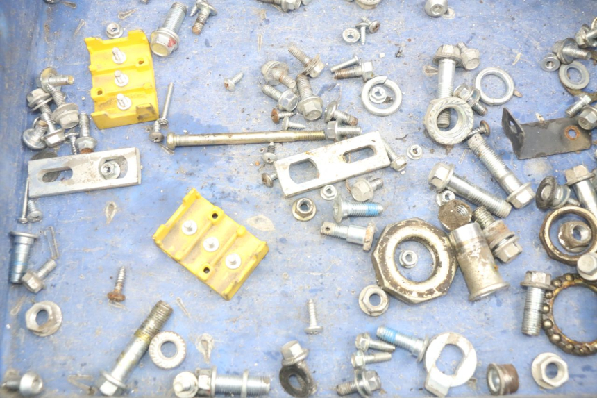 photo de WOREK Z ŚRUBAMI I WKRĘTAMI EASY WATTS E-OPAI 1 (2019 - 2024) - Szczegół części