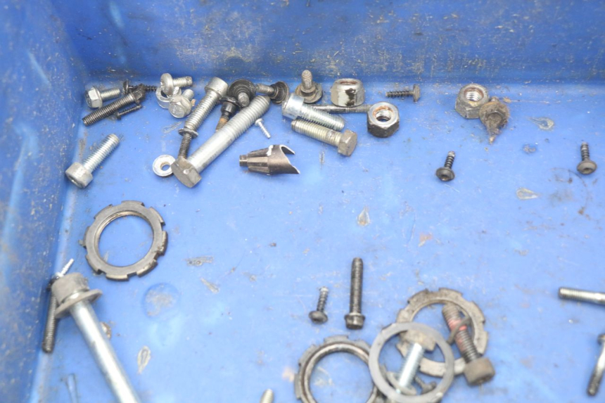 photo de WOREK Z ŚRUBAMI I WKRĘTAMI PEUGEOT ELYSTAR 50 (2002 - 2014) - Zoom stanu zużycia