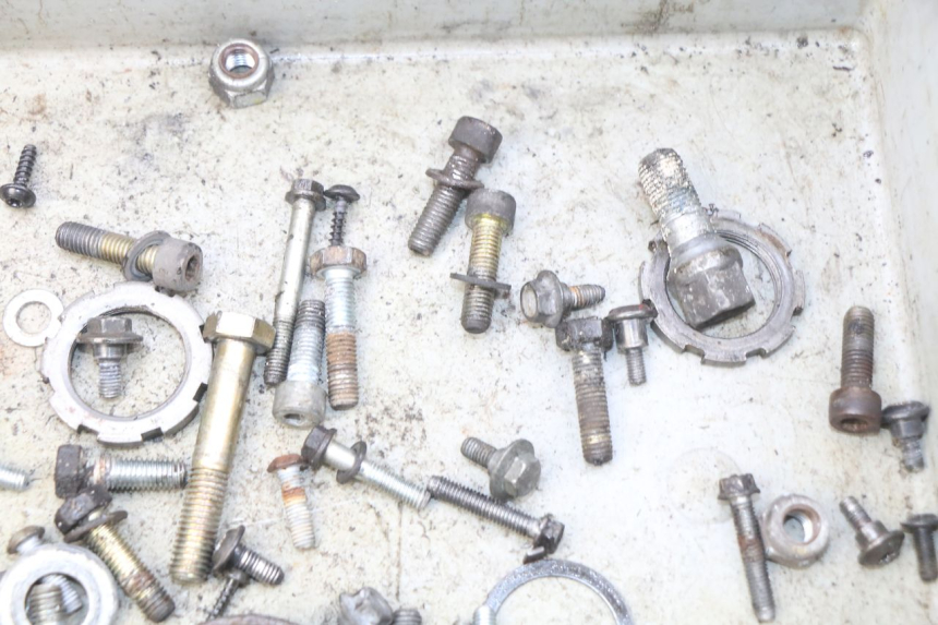 photo de WOREK Z ŚRUBAMI I WKRĘTAMI PEUGEOT ELYSTAR 50 (2002 - 2014) - Inny kąt widzenia