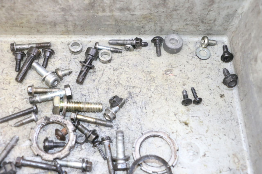 photo de WOREK Z ŚRUBAMI I WKRĘTAMI PEUGEOT ELYSTAR 50 (2002 - 2014) - Zbliżenie techniczne