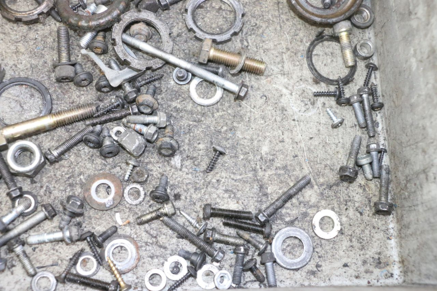 photo de WOREK Z ŚRUBAMI I WKRĘTAMI PEUGEOT ELYSTAR 50 (2002 - 2014) - Inny kąt widzenia