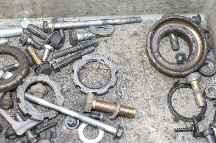 photo de WOREK Z ŚRUBAMI I WKRĘTAMI PEUGEOT ELYSTAR 50 (2002 - 2014) - Zbliżenie techniczne