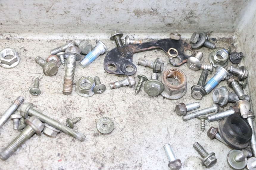 photo de WOREK ŚRUB I WKRĘTÓW JM MOTORS EVOLIS 4T 50 (2018 - 2022) - Inny kąt widzenia