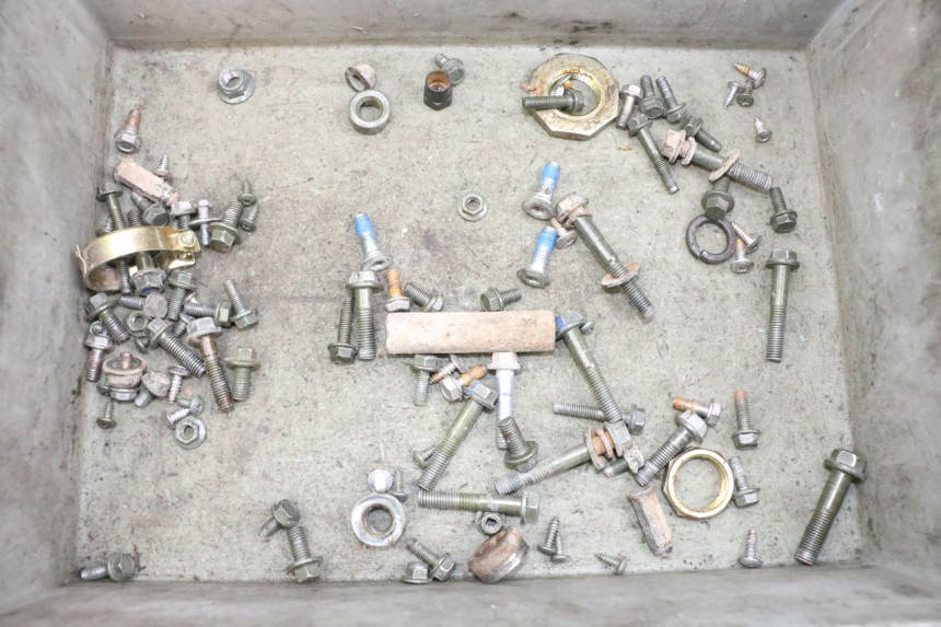 photo de WOREK Z ŚRUBAMI I ELEMENTAMI ZŁĄCZNYMI BTC FELICE SPORT 50 - Widok główny