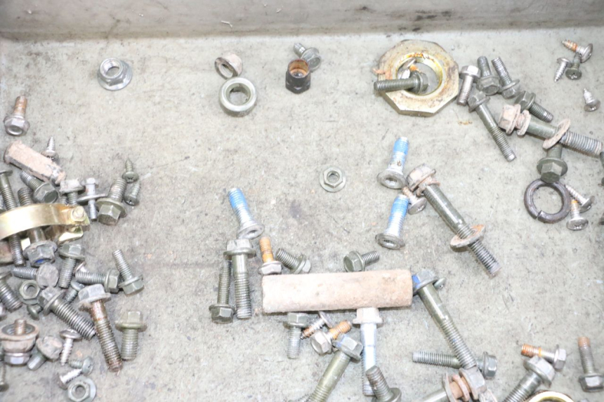 photo de WOREK Z ŚRUBAMI I ELEMENTAMI ZŁĄCZNYMI BTC FELICE SPORT 50 - Szczegół części