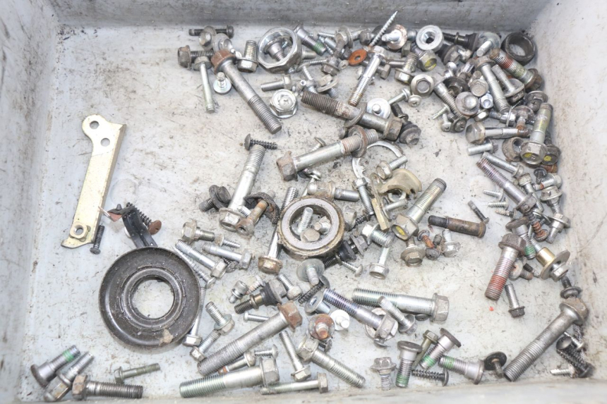 photo de WOREK ŚRUB I WKRĘTÓW HONDA FES PANTHEON 125 (2003 - 2007) - Szczegół części