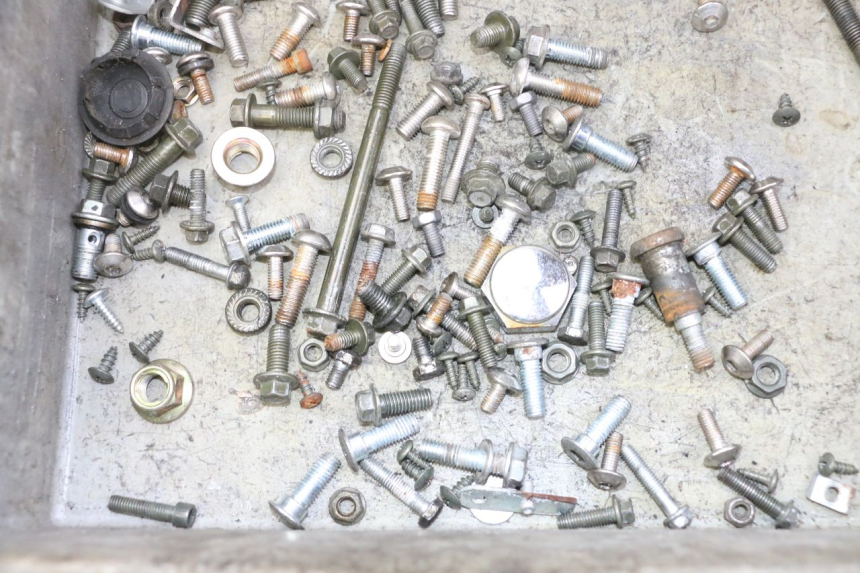 photo de WOREK ŚRUB I ŚRUBEK STAHO FH 50 (2018 - 2019) - Inny kąt widzenia