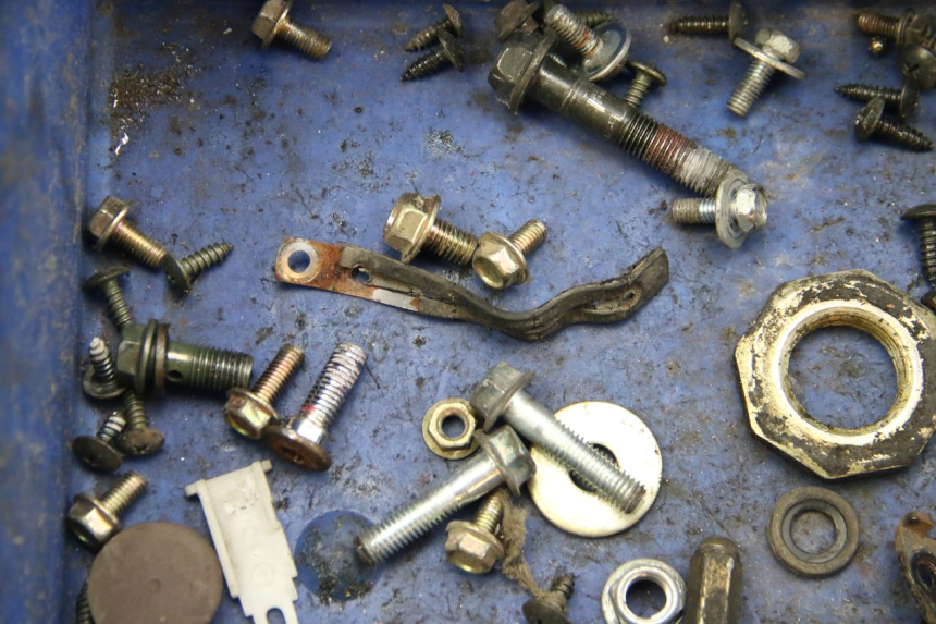 photo de WOREK ŚRUB I WKRĘTÓW SYM FIDDLE 2 125 (2010 - 2013) - Zbliżenie techniczne