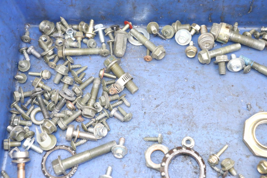 photo de WOREK ŚRUB I WKRĘTÓW SYM FIDDLE 3 III 125 (2014 - 2020) - Zoom stanu zużycia