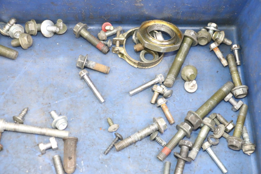 photo de WOREK ŚRUB I WKRĘTÓW SYM FIDDLE 3 III 50 (2014 - 2020) - Zoom stanu zużycia