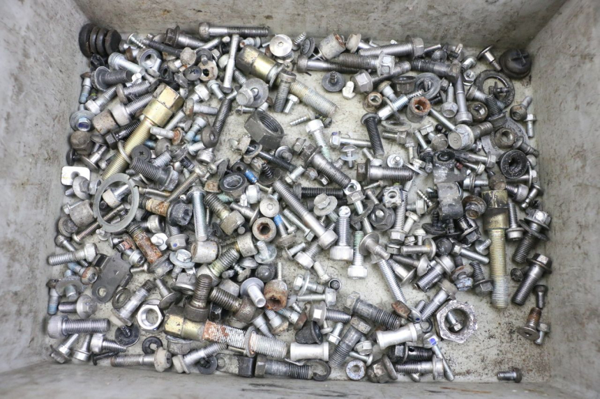 photo de WOREK ŚRUB I ŚRUBEK YAMAHA FJR ABS 1300 (2006 - 2012) - Widok główny