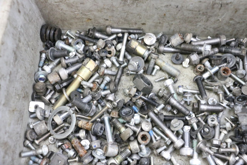 photo de WOREK ŚRUB I ŚRUBEK YAMAHA FJR ABS 1300 (2006 - 2012) - Zoom stanu zużycia