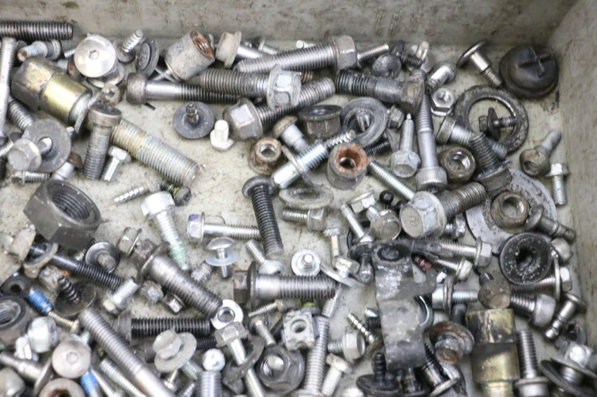 photo de WOREK ŚRUB I ŚRUBEK YAMAHA FJR ABS 1300 (2006 - 2012) - Widok ogólny