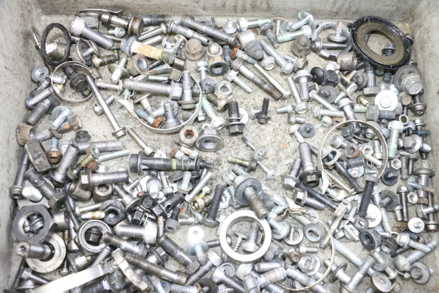 photo de WOREK ŚRUB I ŚRUBEK YAMAHA FJR ABS 1300 (2006 - 2012) - Szczegół części