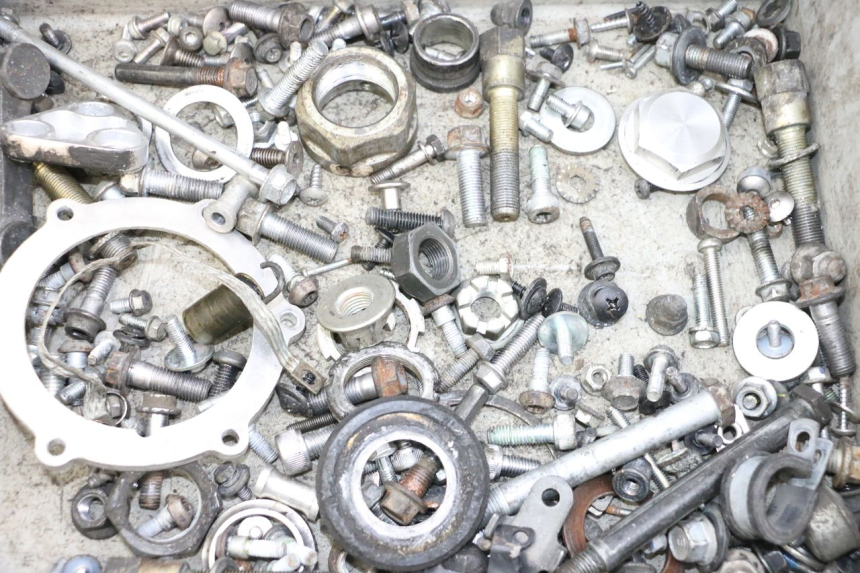 photo de WOREK ŚRUB I ŚRUBEK YAMAHA FJR ABS 1300 (2006 - 2012) - Szczegół części