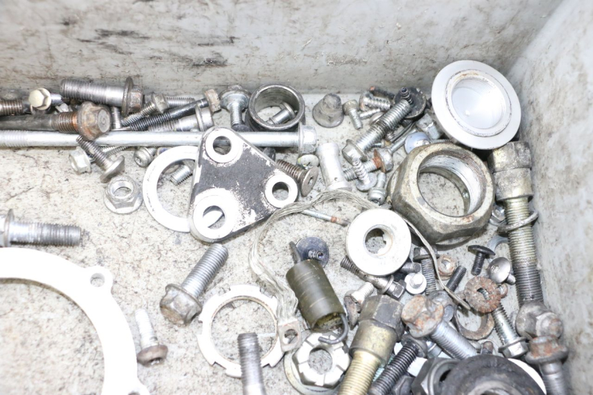 photo de WOREK ŚRUB I ŚRUBEK YAMAHA FJR ABS 1300 (2006 - 2012) - Widok ogólny