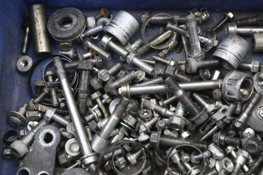 photo de WOREK ŚRUB I WKRĘTÓW HONDA FJS SILVER WING SILVERWING 400 (2005 - 2008) - Szczegół części