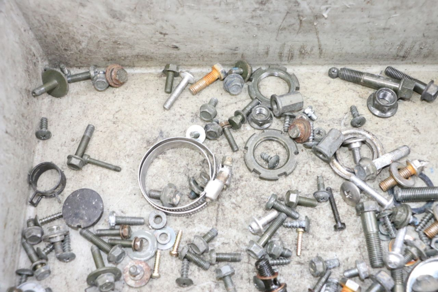 photo de WOREK ŚRUB I WKRĘTÓW MBK FLAME X 125 (2007 - 2016) - Zoom stanu zużycia