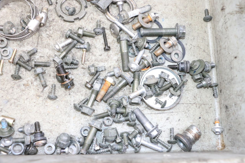 photo de WOREK ŚRUB I WKRĘTÓW MBK FLAME X 125 (2007 - 2016) - Zbliżenie techniczne