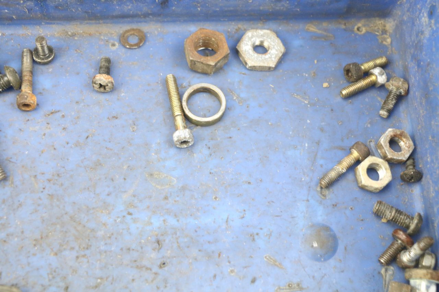 photo de WOREK ŚRUB I WKRĘTÓW MBK FLIPPER 50 (2004 - 2012) - Inny kąt widzenia