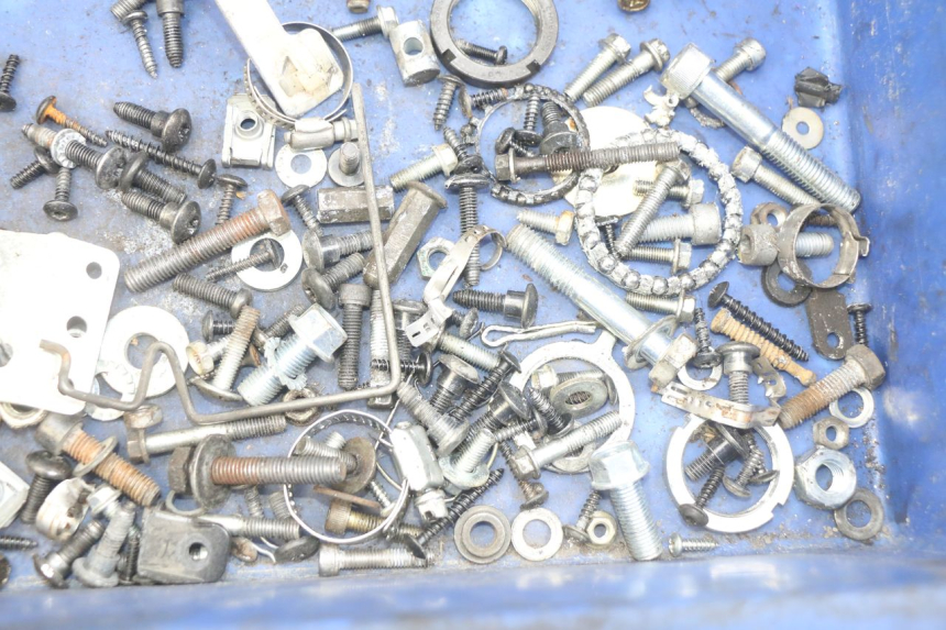 photo de WOREK ŚRUB I WKRĘTÓW PIAGGIO FLY 4T 50 (2013 - 2017) - Zoom stanu zużycia