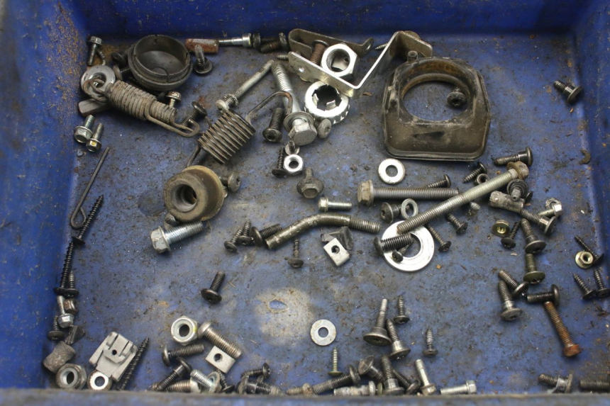 photo de WOREK ŚRUB I WKRĘTÓW PIAGGIO FLY 4T 50 (2013 - 2017) - Widok główny