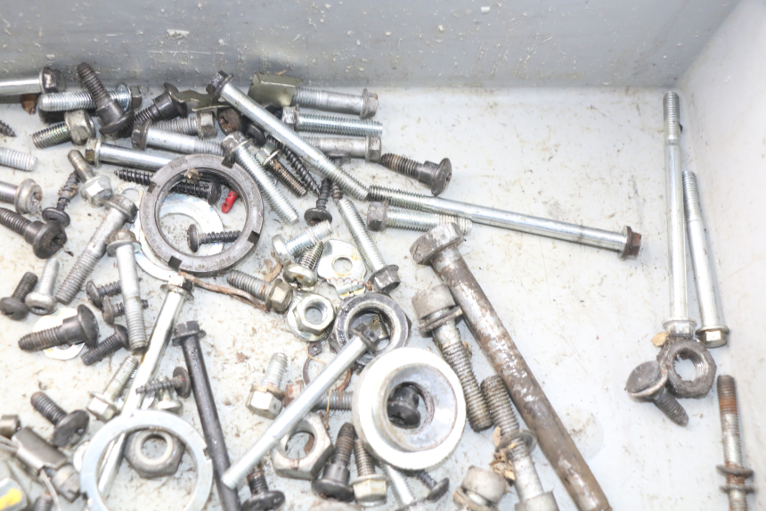 photo de TORBA ZESTAW ŚRUB I WKRĘTÓW PIAGGIO FLY IE 125 (2012 - 2017) - Szczegół części