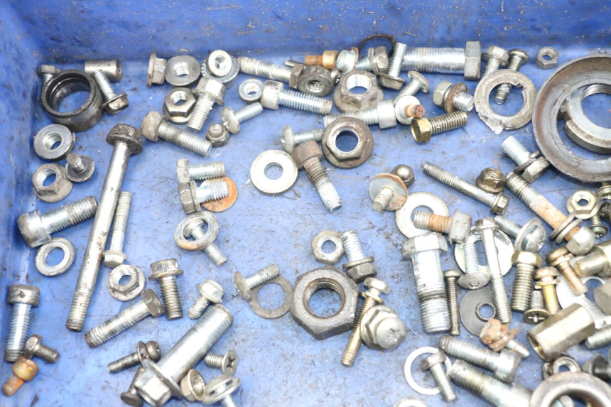 photo de WOREK ŚRUB I WKRĘTÓW HYOSUNG GF 125 (2001 - 2005) - Zoom stanu zużycia