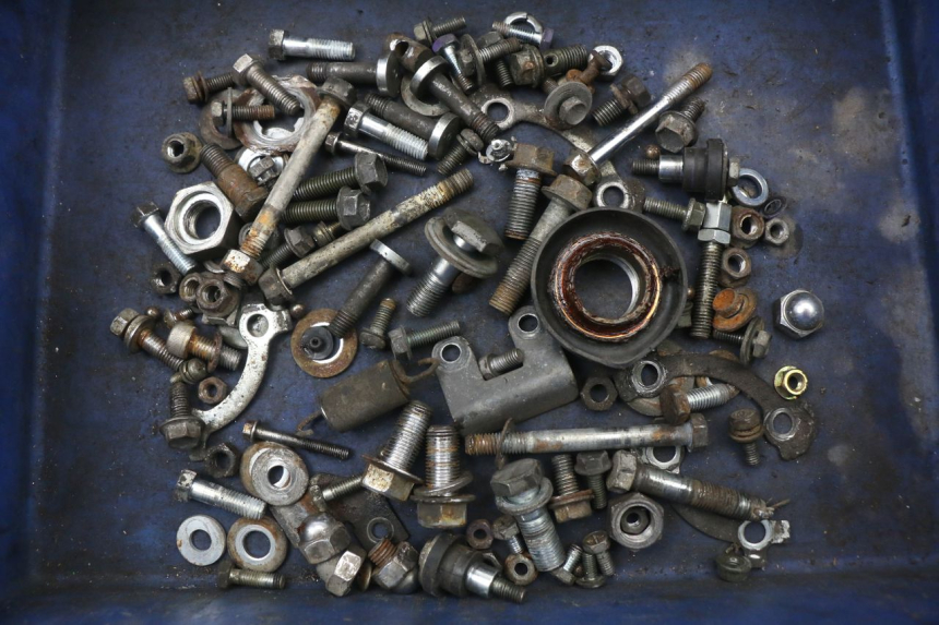 photo de WOREK ŚRUB I ŚRUBEK SUZUKI GN 125 (1997 - 2000) - Widok główny