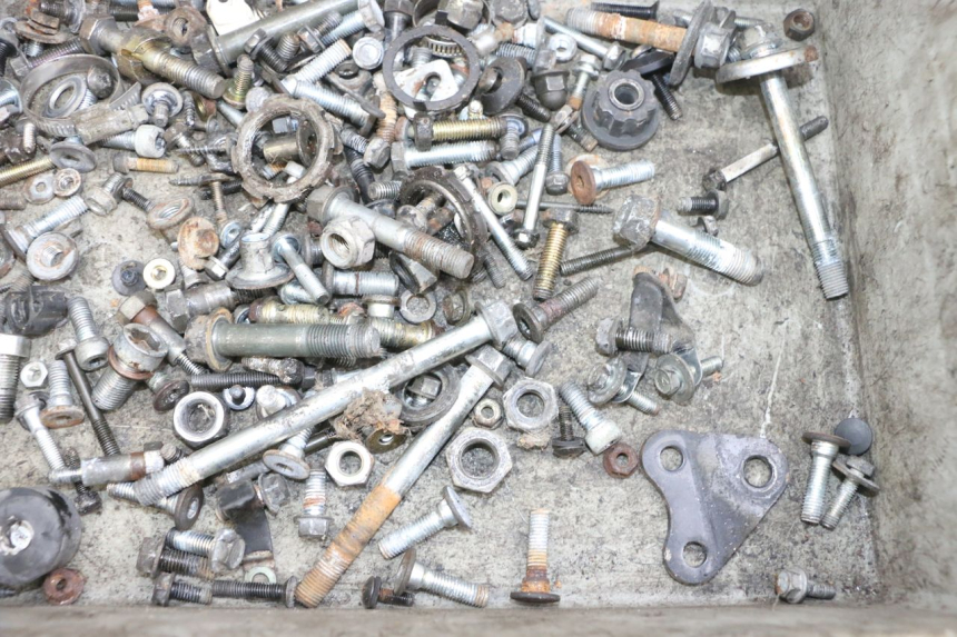 photo de WOREK ŚRUB I WKRĘTÓW KAWASAKI GPX R WARBIRD 600 (1988 - 1993) - Szczegół części