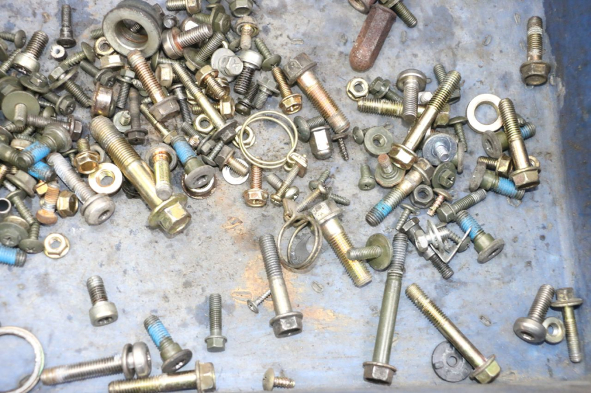 photo de WOREK ŚRUB I ŚRUBEK KYMCO GRAND DINK 125 (2008 - 2014) - Szczegół części