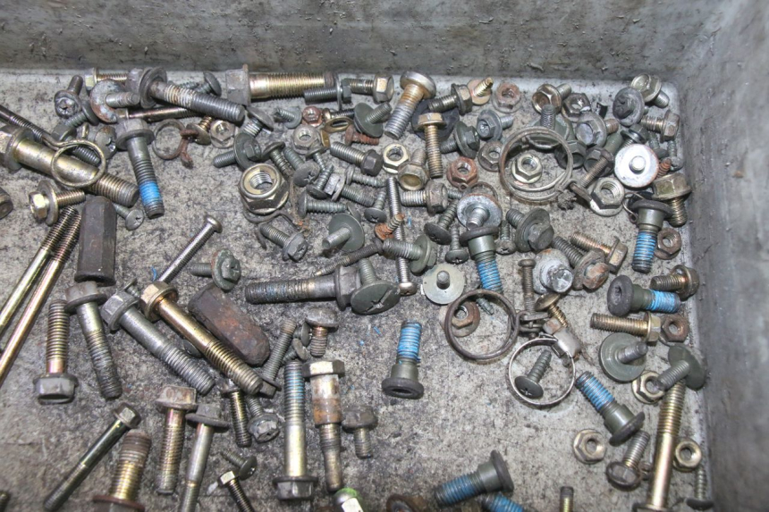 photo de WOREK ŚRUB I ŚRUBEK KYMCO GRAND DINK 125 (2008 - 2014) - Zoom stanu zużycia