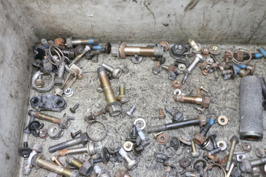 photo de WOREK ŚRUB I WKRĘTÓW KYMCO GRAND DINK 125 (2002 - 2007) - Zoom stanu zużycia