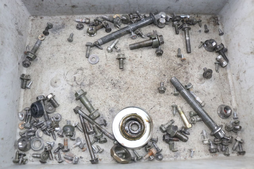 photo de TORBA ZESTAW ŚRUB I WKRĘTÓW JONWAY GTX 2T 50 (2014 - 2020) - Szczegół części