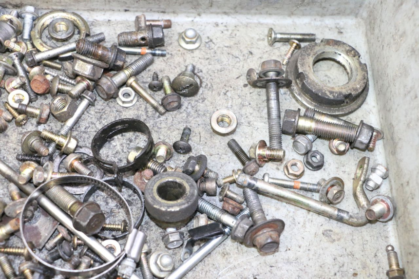 photo de WOREK ŚRUB I WKRĘTÓW DAELIM HISTORY 125 (2001 - 2002) - Szczegół części