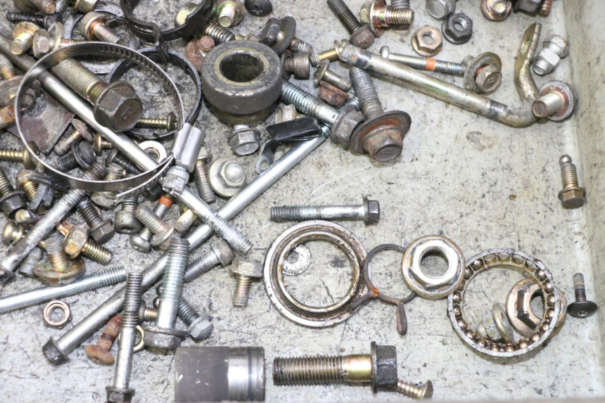 photo de WOREK ŚRUB I WKRĘTÓW DAELIM HISTORY 125 (2001 - 2002) - Zoom stanu zużycia