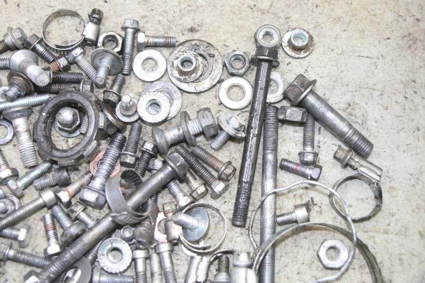 photo de WOREK ŚRUB I WKRĘTÓW HONDA CR 85 (2003 - 2007) - Zoom stanu zużycia